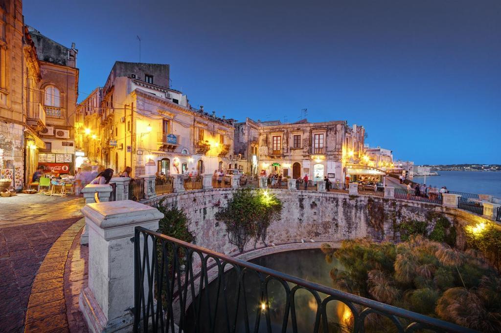 Amuni' Sicily Guest House Syrakuzy Zewnętrze zdjęcie